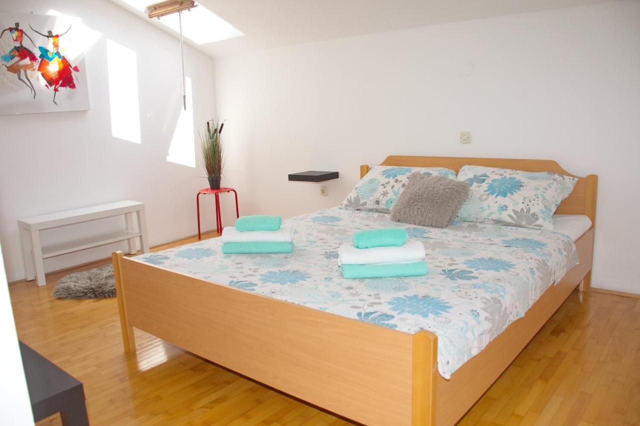 Apartments Summersong Novalja Bagian luar foto